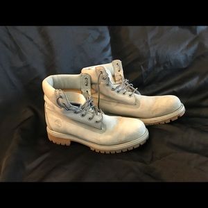 Light Gray Timberlands Sz. 9.5